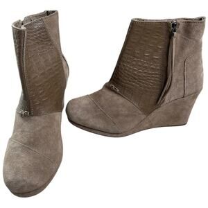 Toms beige suede wedge heel booties embossed snakeskin side zip 6.5 style 300515